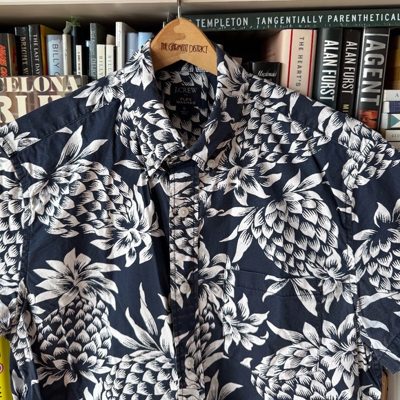 J. Crew | S | Slim S/S Button Down Shirt - Picture 2 of 10